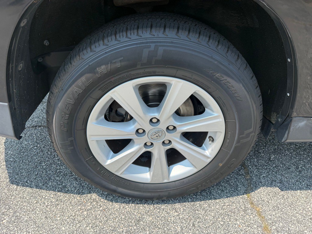 2011 Toyota Highlander Image 17