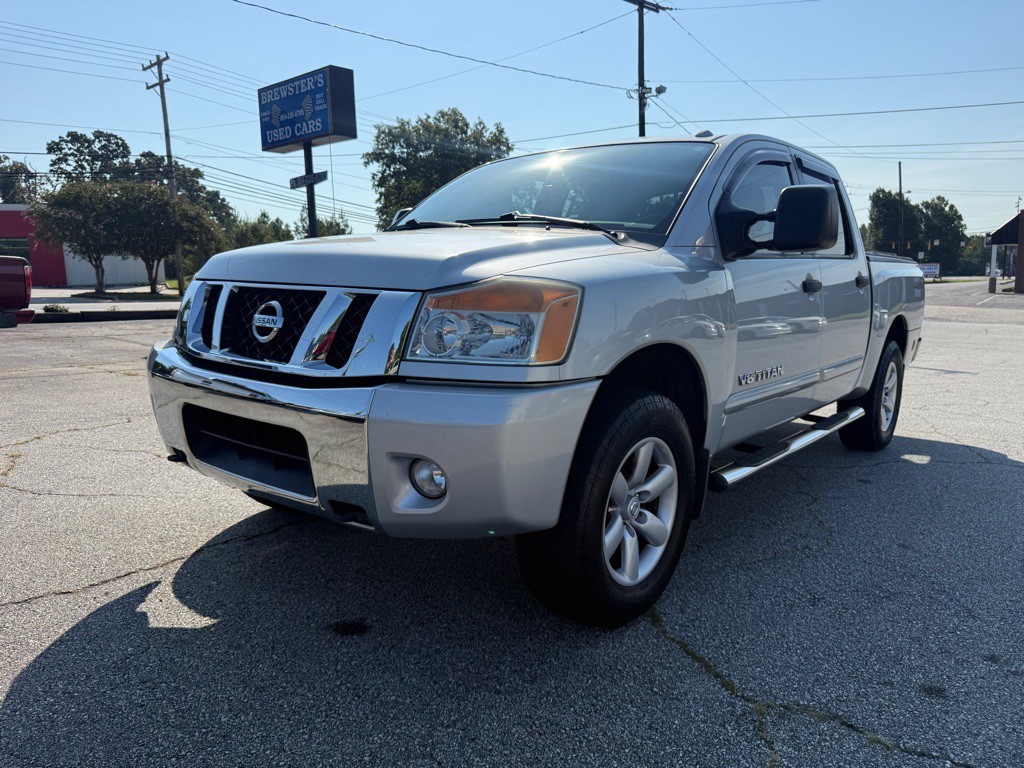 2012 Nissan Titan Image 1