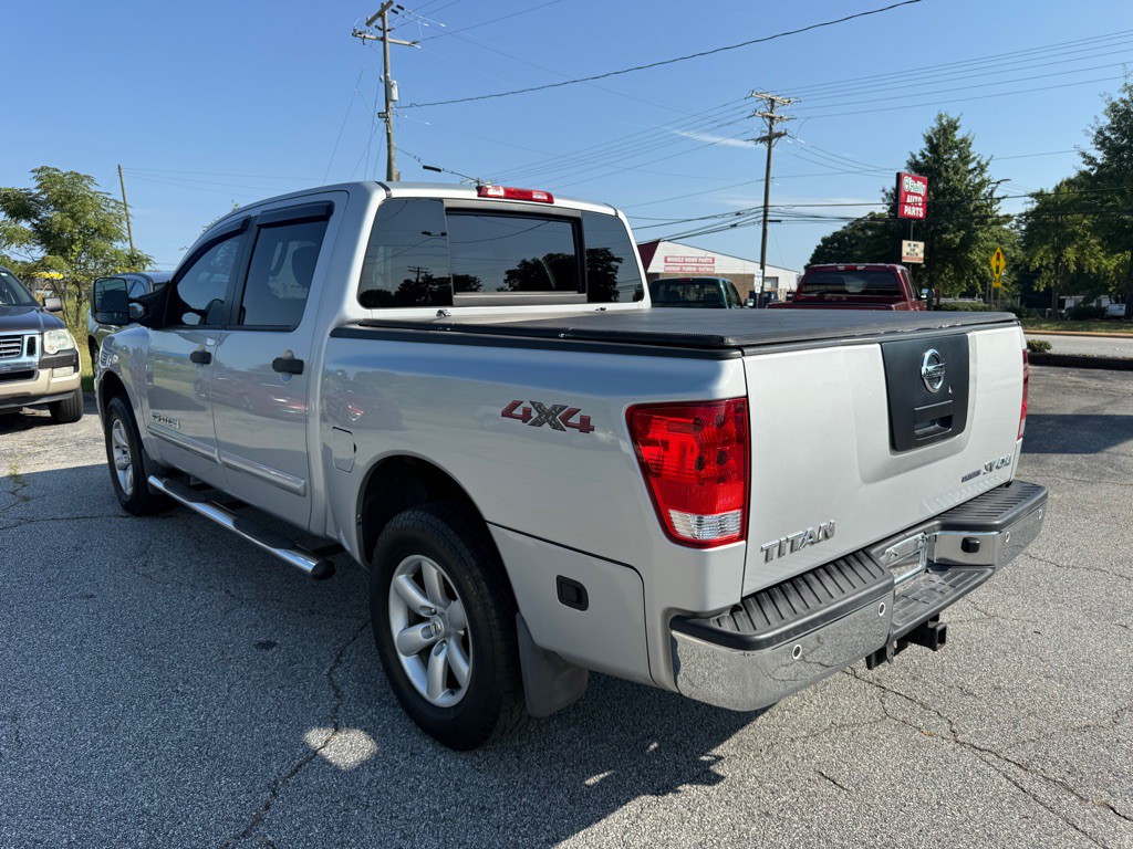 2012 Nissan Titan Image 5