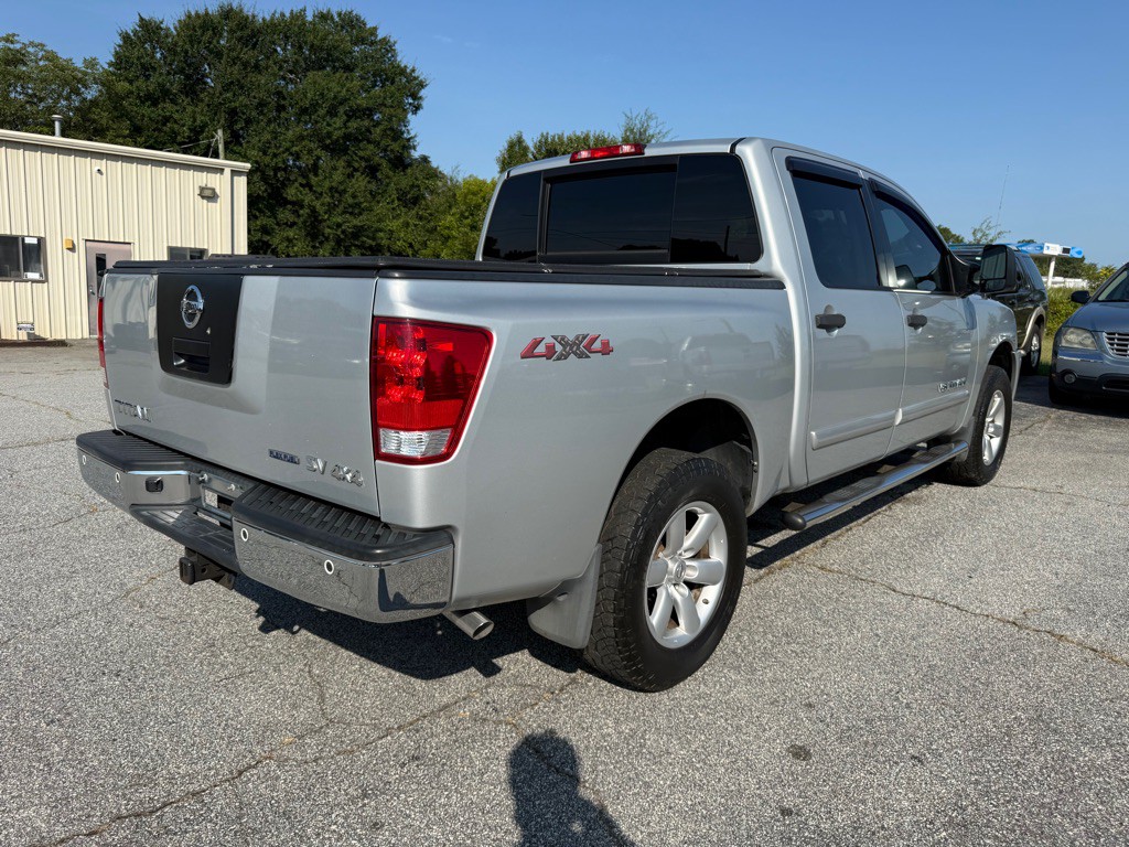 2012 Nissan Titan Image 7
