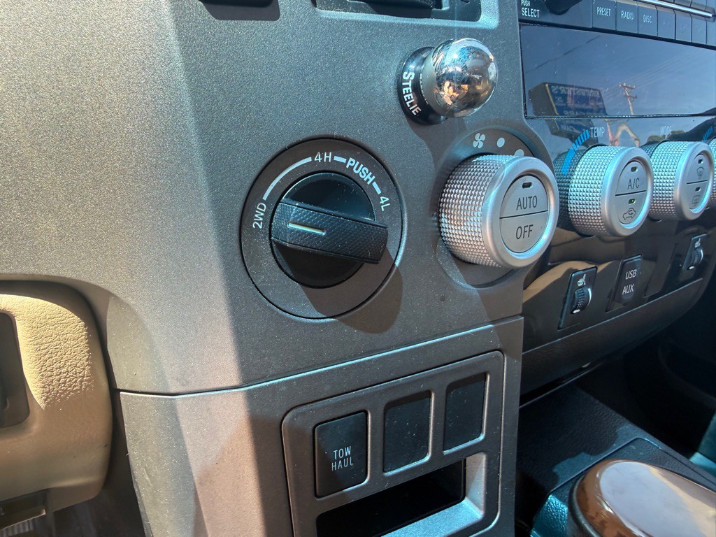 2012 Toyota Tundra Image 12