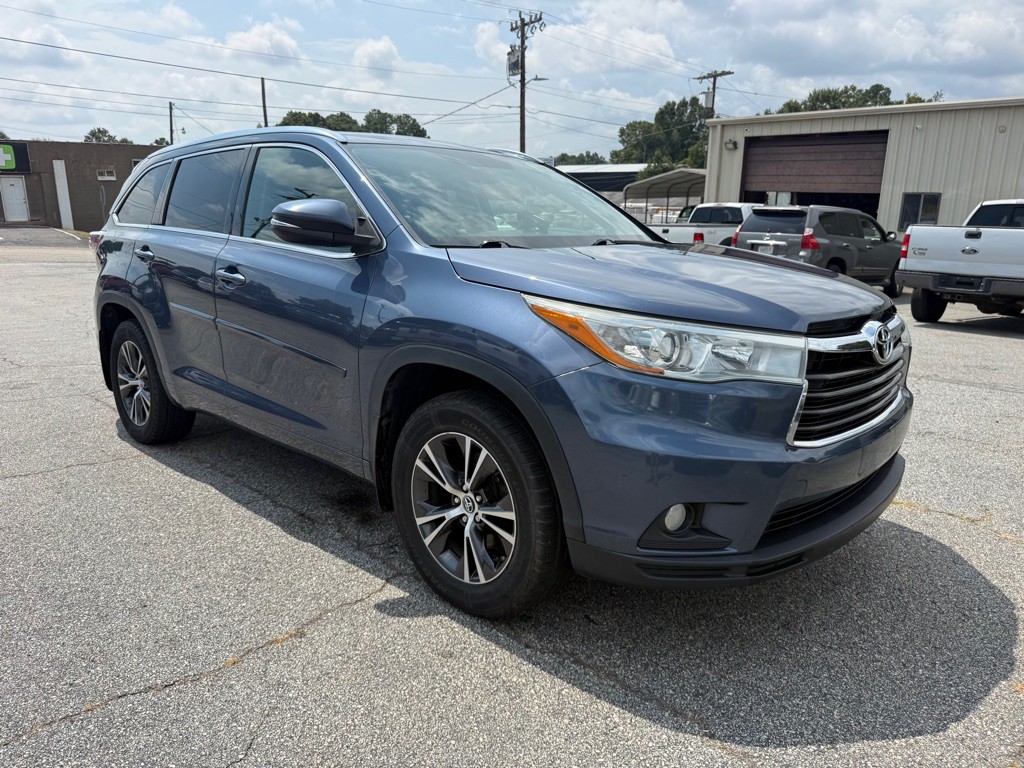 2016 Toyota Highlander Image 3