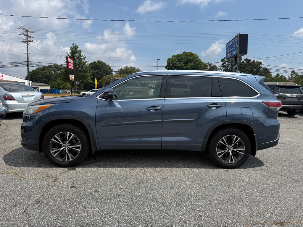 2016 Toyota Highlander Image 4