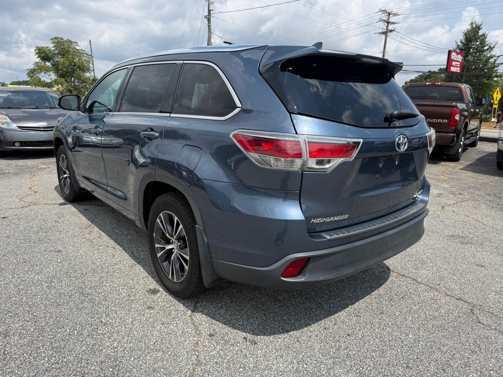 2016 Toyota Highlander Image 5