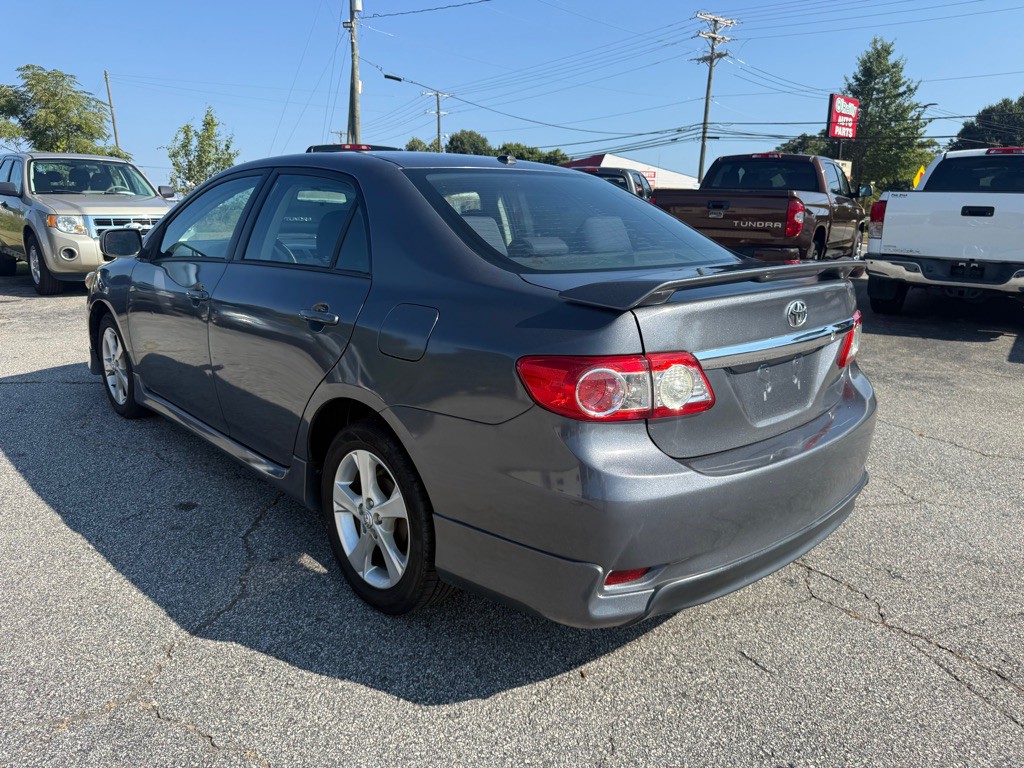 2011 Toyota Corolla Image 5