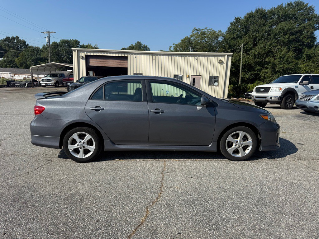 2011 Toyota Corolla Image 8