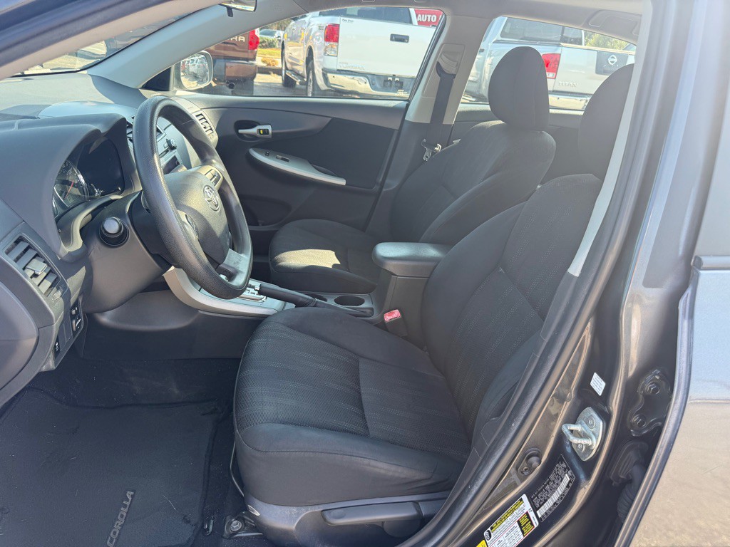 2011 Toyota Corolla Image 9