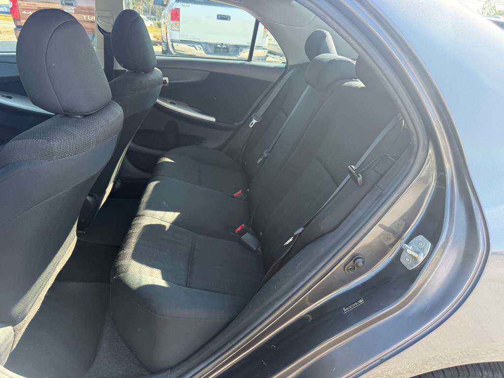 2011 Toyota Corolla Image 13