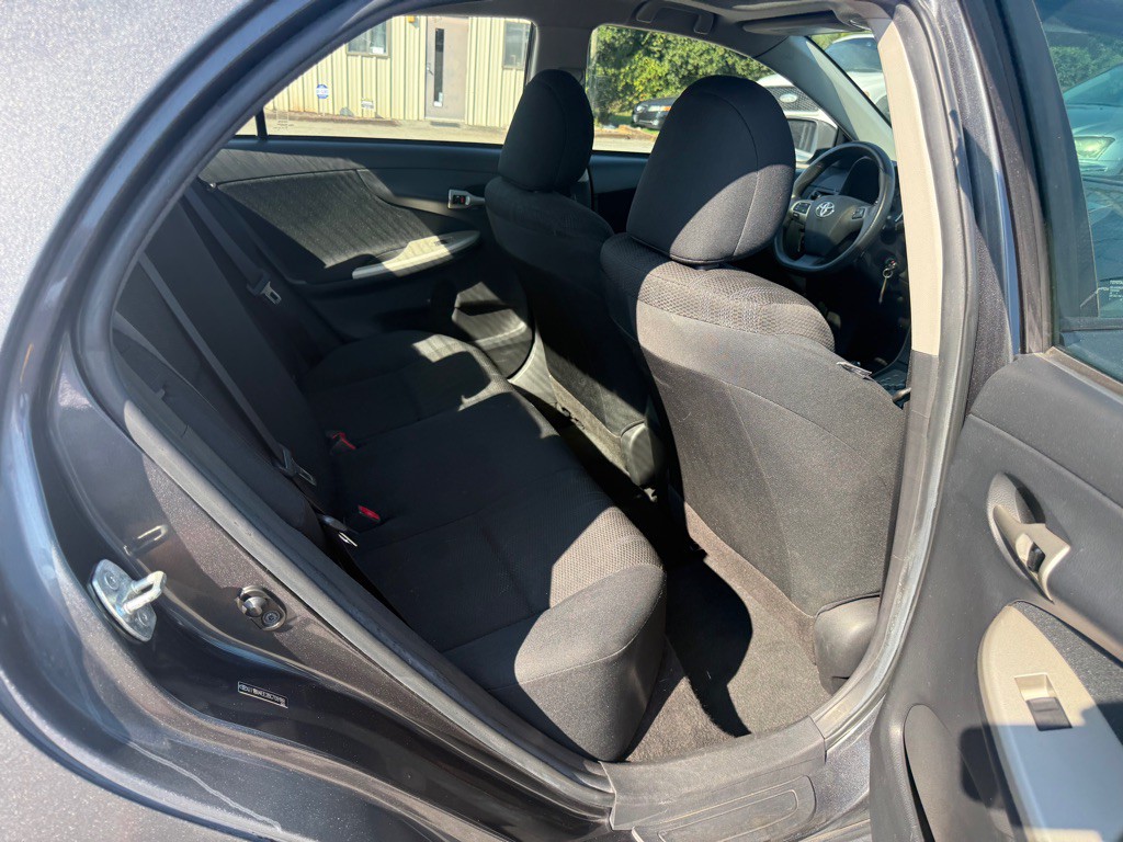 2011 Toyota Corolla Image 15