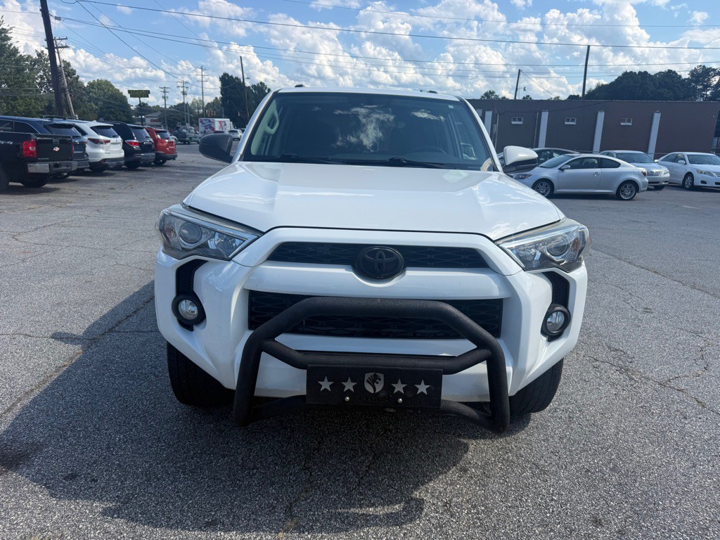 2019 Toyota 4Runner Image 2