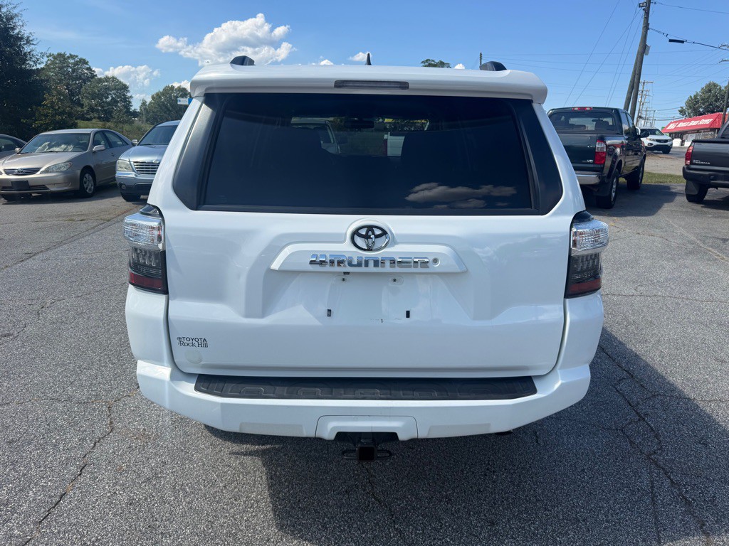 2019 Toyota 4Runner Image 6