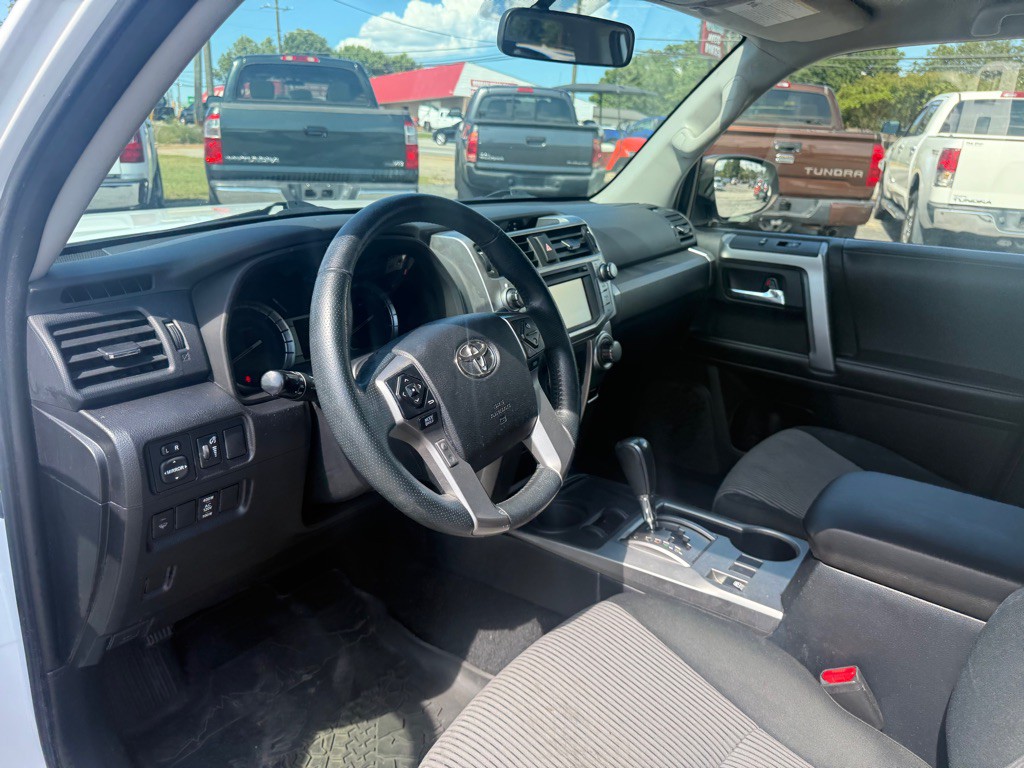 2019 Toyota 4Runner Image 10