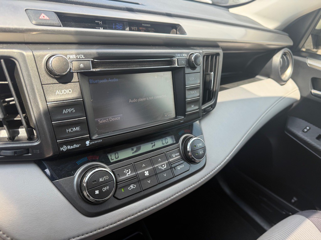 2014 Toyota Rav4 Image 11