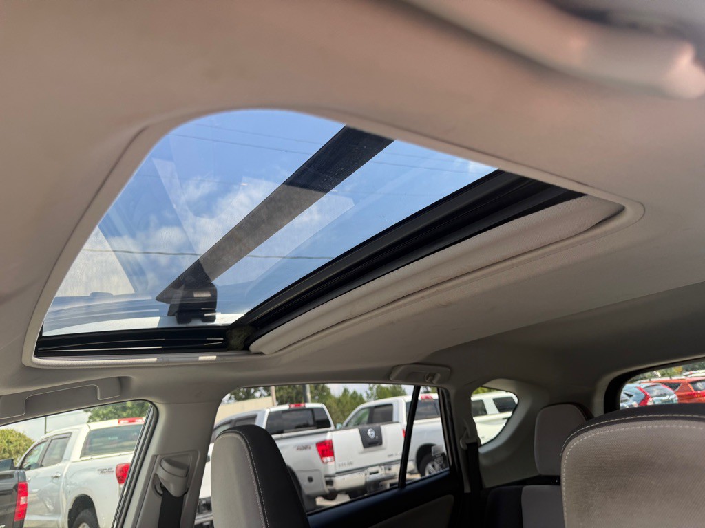 2014 Toyota Rav4 Image 12