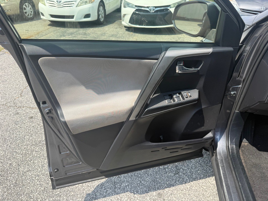 2014 Toyota Rav4 Image 13