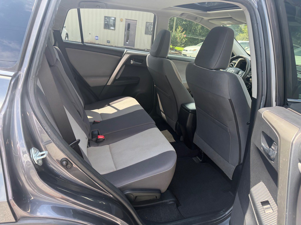 2014 Toyota Rav4 Image 17