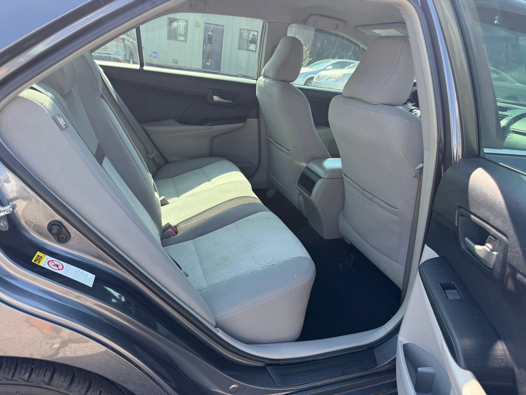2013 Toyota Camry Image 15