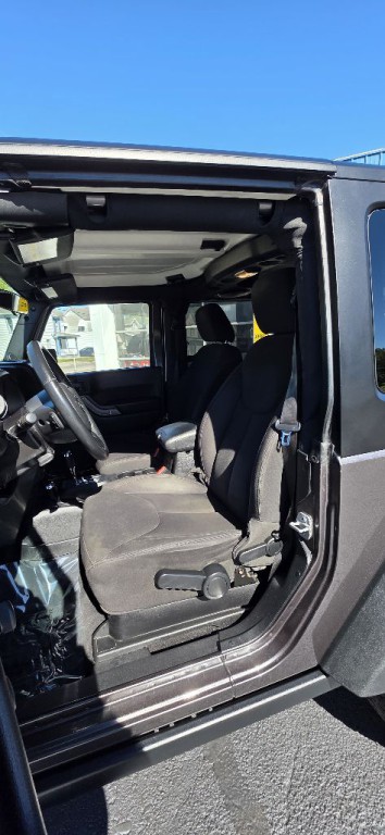 2014 Jeep Wrangler Image 8