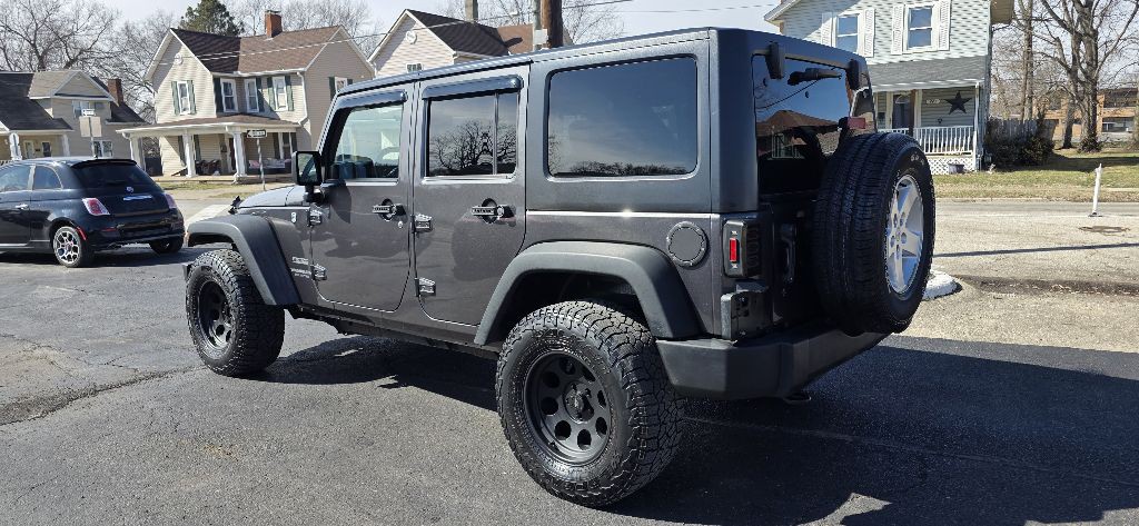 2017 Jeep Wrangler Unlimited Image 2