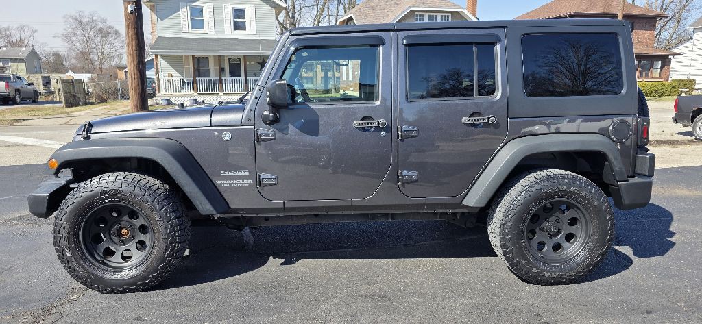2017 Jeep Wrangler Unlimited Image 3