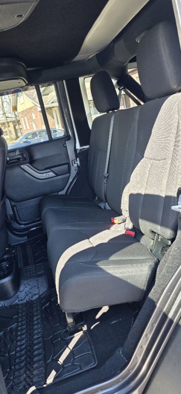 2017 Jeep Wrangler Unlimited Image 12