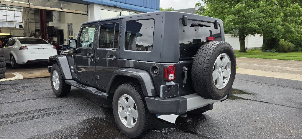 2010 Jeep Wrangler Unlimited Image 9