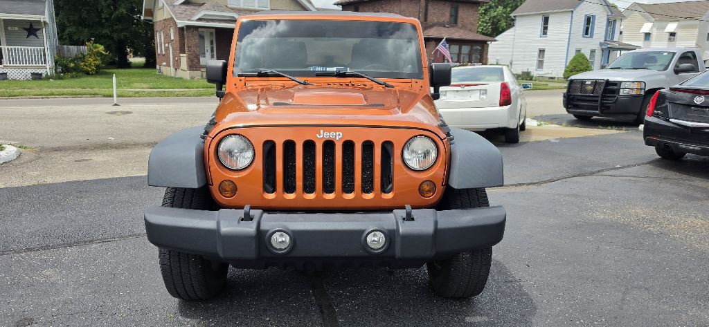 2011 Jeep Wrangler Unlimited Image 3