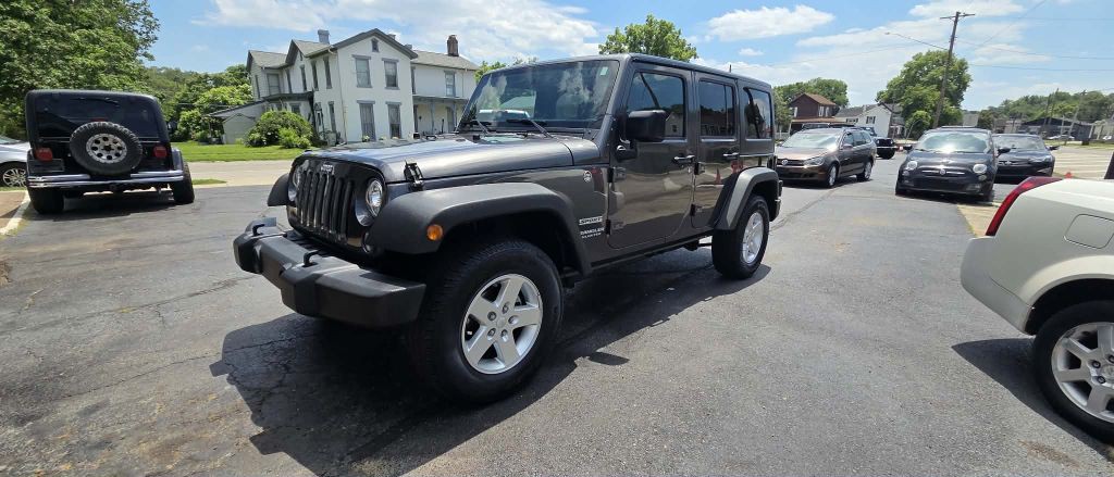 2017 Jeep Wrangler Unlimited Image 2
