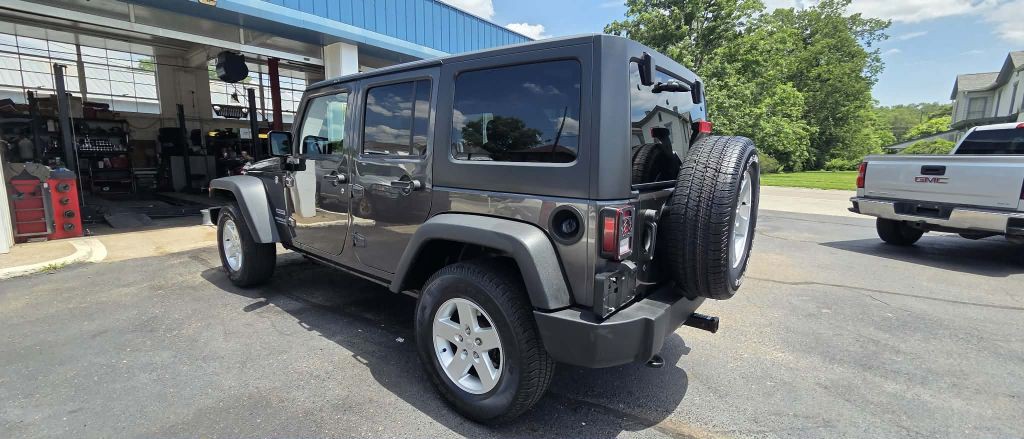 2017 Jeep Wrangler Unlimited Image 7