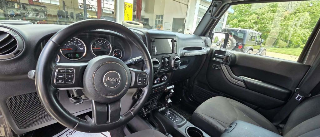 2017 Jeep Wrangler Unlimited Image 8