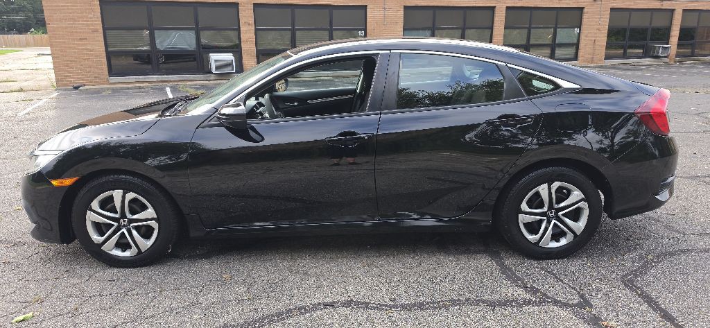2018 Honda Civic Image 2