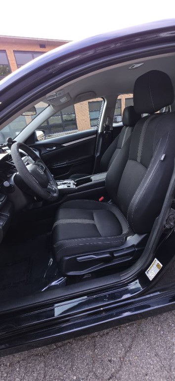 2018 Honda Civic Image 11