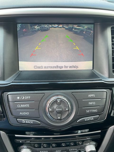 2017 Nissan Pathfinder Image 10