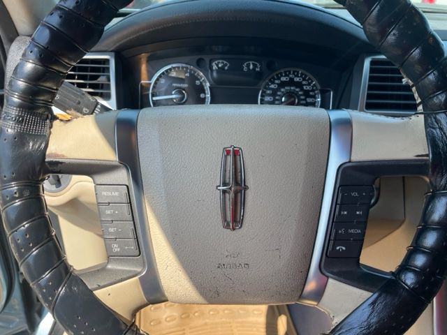 2009 Lincoln MKS Image 9