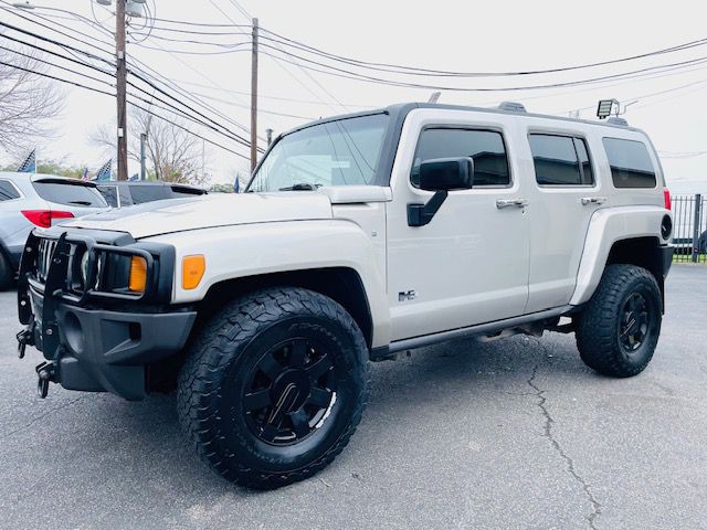 2007 HUMMER H3 Image 4