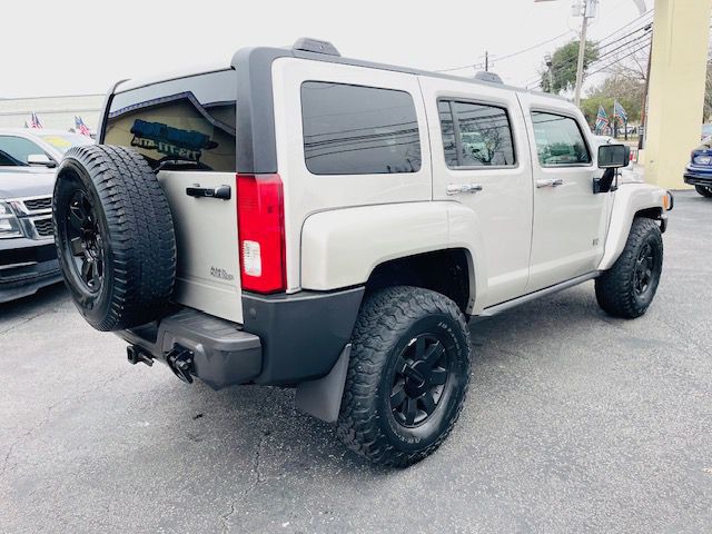 2007 HUMMER H3 Image 6