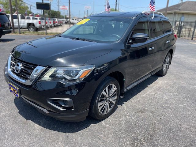 2017 Nissan Pathfinder Image 3