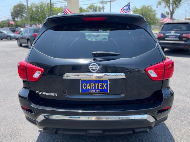2017 Nissan Pathfinder Image 5