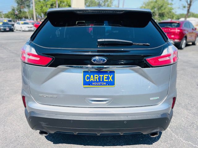 2020 Ford Edge Image 4