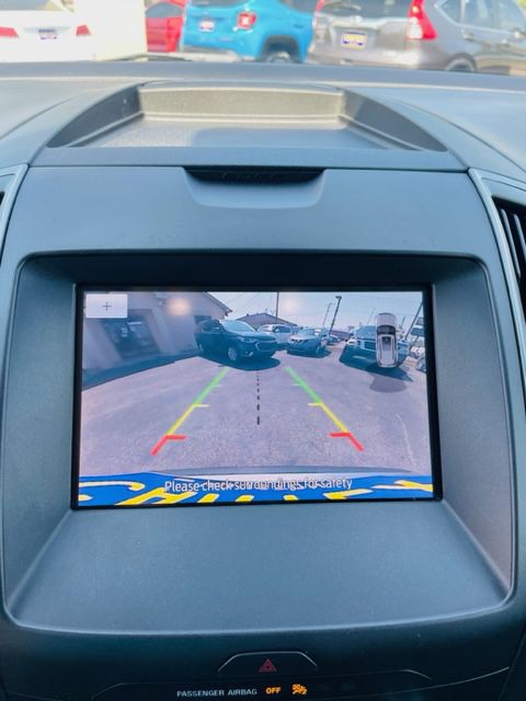 2020 Ford Edge Image 10