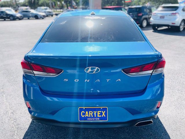 2018 Hyundai Sonata Image 4