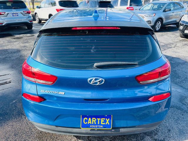 2018 Hyundai Elantra Image 4