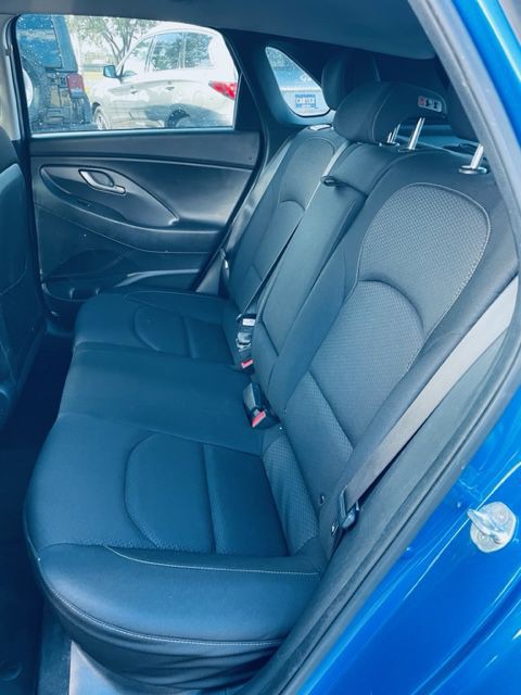 2018 Hyundai Elantra Image 6