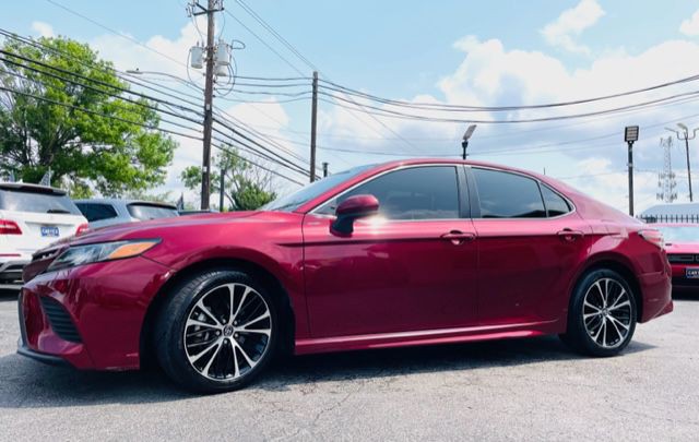 2018 Toyota Camry Image 3