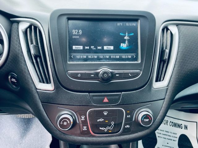 2018 Chevrolet Malibu Image 9