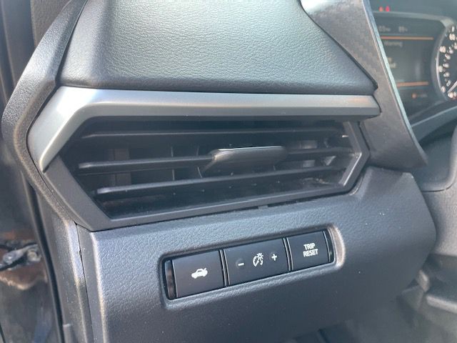 2020 Nissan Altima Image 10