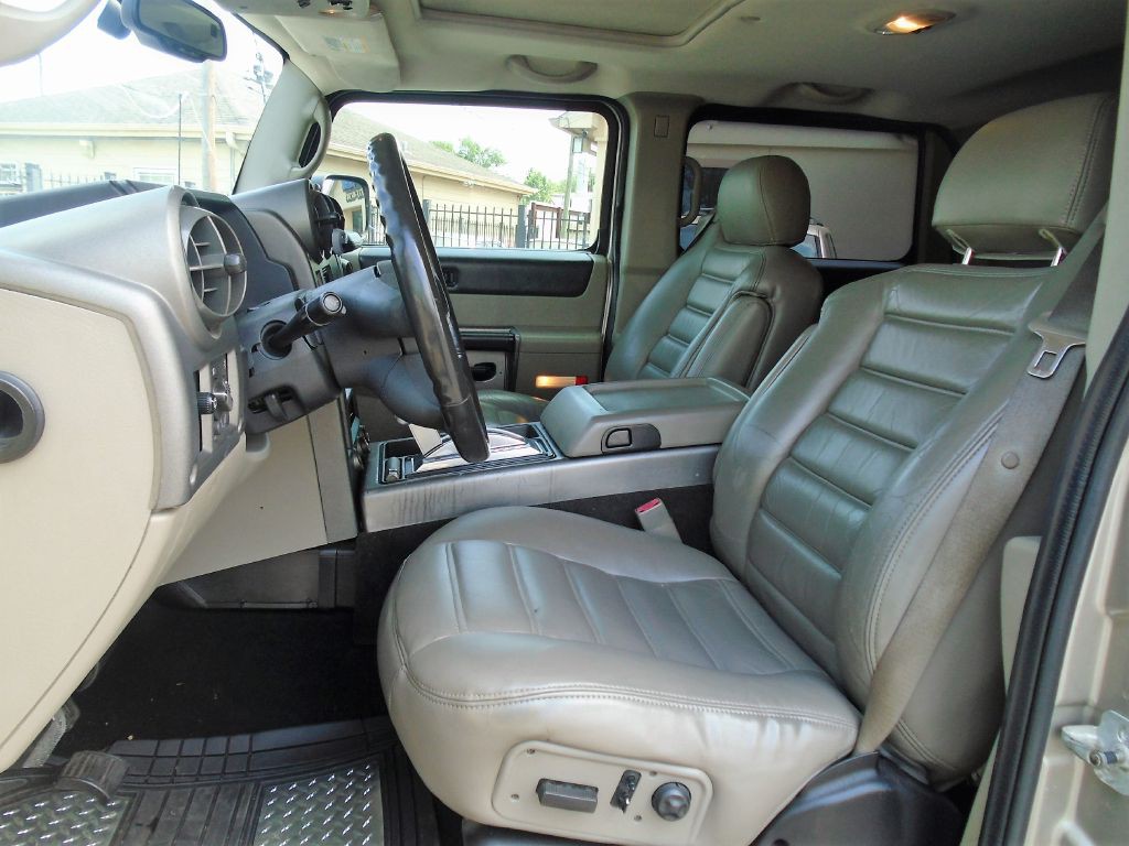 2004 HUMMER H2 Image 9