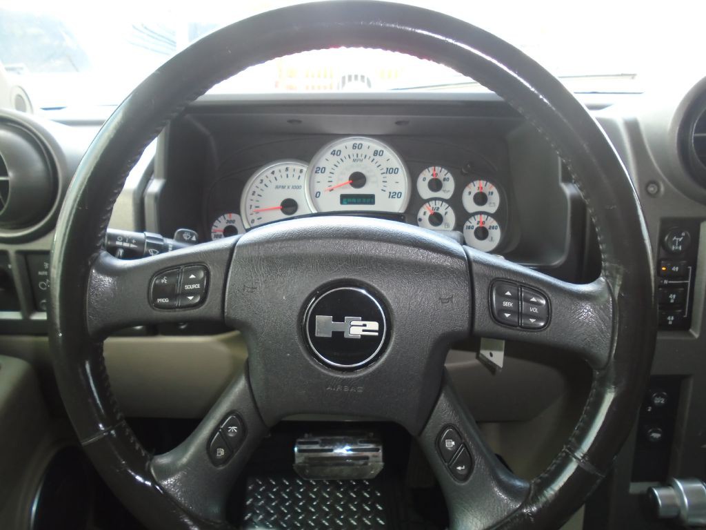 2004 HUMMER H2 Image 14