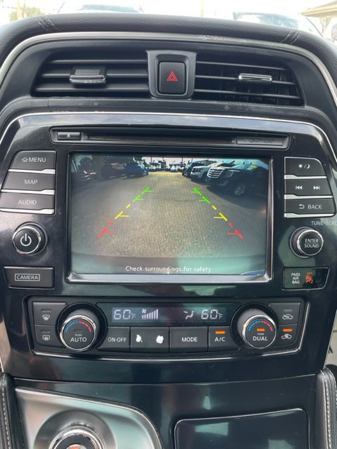 2016 Nissan Maxima Image 10