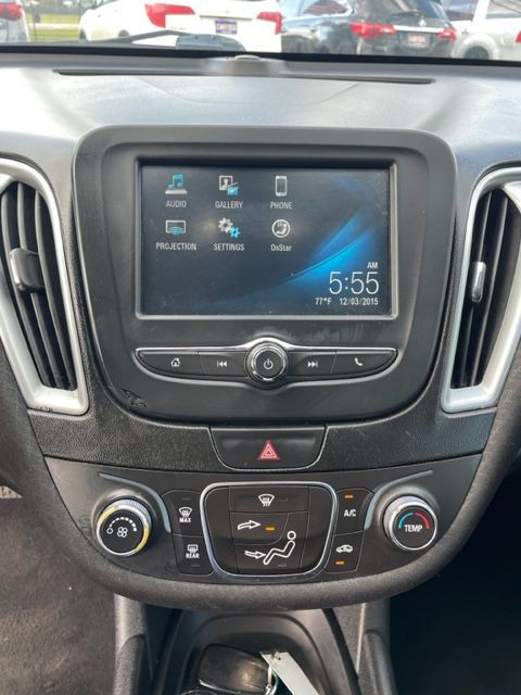 2016 Chevrolet Malibu Image 9